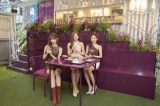 uJIMMY CHOO Street Cafe GinzavɗꂵNiziU()RIMAAAYAKAAMAKO 