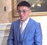 11�E3�wRIZIN LANDMARK 12 in KOBE�x�ŏH�����^�Ƒΐ킷�锋������ �iC�jORICON NewS inc. 