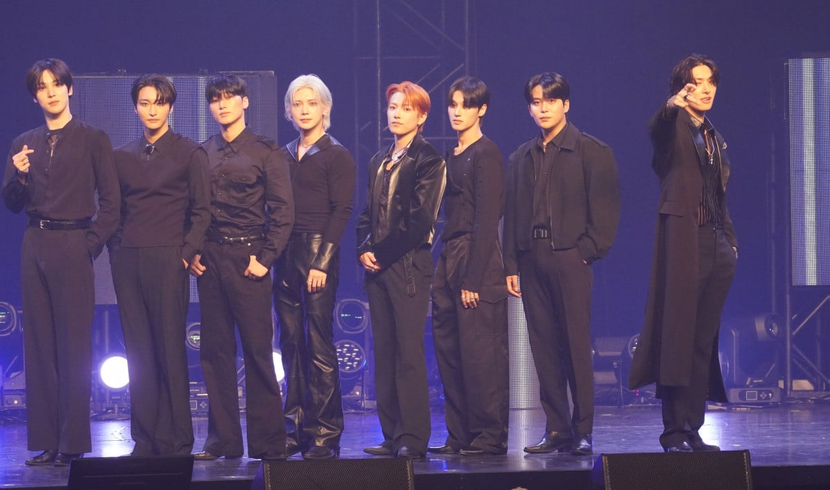 ateez ashes to light 通常盤　standard 8種セット ATEEZ JAPAN 2ND FULL ALBUM「Ashes to Light」2025年9月17日