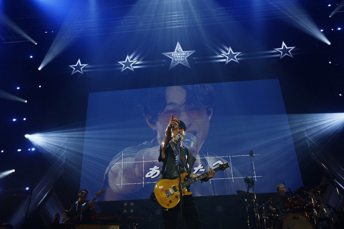 RT\CuuROCK TO YOU LIVE TOURv̖͗l 