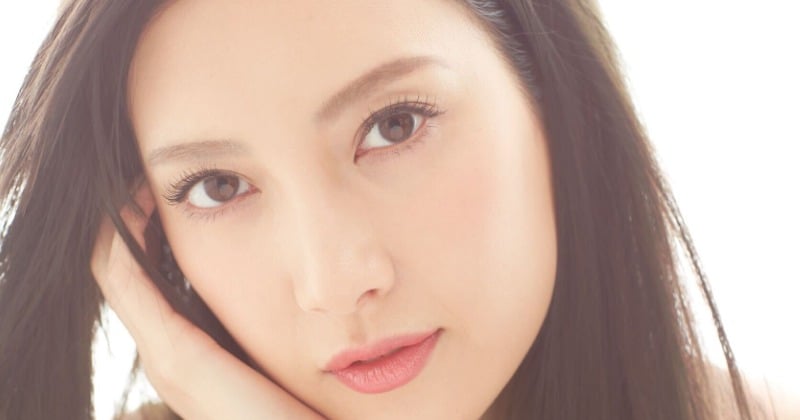 菜々緒、ランジェリー姿の新ビジュアル公開 スレンダー美ボディを大胆に披露