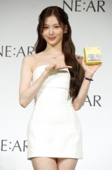 �uNE:AR�v�u�����h������ɓo�d����TWICE�ESANA �iC�jORICON NewS inc. 