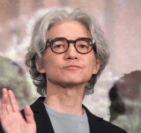 �f��w�b��5�Z���`���[�g���x������I���ʉ�䂠�����ɓo�d�����g���G�� (C)ORICON NewS inc. 