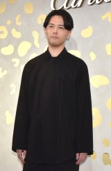 uJeBG 4ڃueBbNvI[vjOCxgɓod]蕶 (C)ORICON NewS inc. 