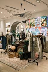 �o�i�i�E�p�u���b�N���{�㗤20���N�L�O�|�b�v�A�b�v�X�g�A 