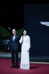 �u��30�񊘎R���ۉf��Ձv�I�[�v�j���O�Z�����j�[�ɓo�ꂵ���w�Z�������^�ׂ�T�C�Y�Ɂx����^�i�v���f���[�T�[�A�č�R�E 