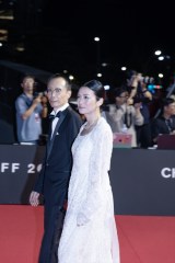 �u��30�񊘎R���ۉf��Ձv�I�[�v�j���O�Z�����j�[�ɓo�ꂵ���w�Z�������^�ׂ�T�C�Y�Ɂx����^�i�v���f���[�T�[�A�č�R�E 