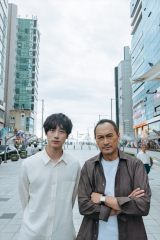 �u��30�񊘎R���ۉf��Ձv�ɎQ�����邽�߁A�؍��E���R��K�ꂽ�f��w�Տ�̌������x��������Y�A�n�ӌ� 