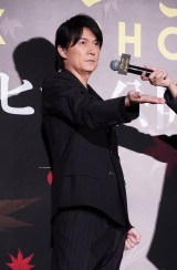 �f��w�u���b�N�E�V���[�}���x�̑�q�b�g��畑�䂠�����ɓo�d�������R�뎡�iC�jORICON NewS inc. 