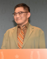 �A�j���ŐV��w�X�e�B�[���E�{�[���E���� �W���W���̊�Ȗ`���x�̐V��񔭕\�C�x���g�ɏo�Ȃ����O��� (C)ORICON NewS inc. 