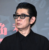 �f��wTHE �I���o�[�Ȍ��A�iGosh!!�j���̃����E MOVIE�x�������䂠�����ɓo�d�����i�����q �iC�jORICON NewS inc. 