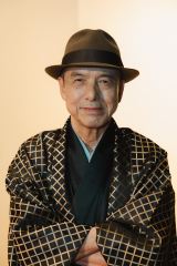 �w�ӎނ̗��V4 �`�H�~�ҁ`�x�ɏo������壐᎟�N(C)�u�ӎނ̗��V4�v����ψ��� 