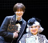 ���܎O�|����(��)�̔N��ɋ������݂��������O�q(�E)=�N�ǌ��w�n�����h�ƃ��[�h�x�͂ݎ��(C)ORICON NewS inc. 