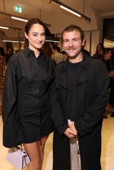 FENDIwpbcH tFfB ~mvxI[vjOCxg 