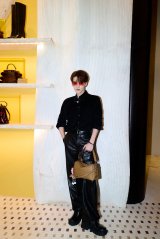 FENDIwpbcH tFfB ~mvxI[vjOCxgɓoꂵTan Jianci 