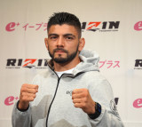 �wRIZIN.51�x���C�g���^�C�g���}�b�`�Ŗx�]�\���Ƒΐ킷�鉤�҃z�x���g�E�T�g�V�E�\�E�U �iC�jORICON NewS inc. 