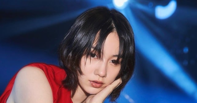 32歳・のん、真っ赤なパンツルック&透け感トップス×ミニスカコーデ披露「スッゴい芸術的な天使!」「色気ってか艶っぽさ」