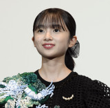 ����p���ʉf��w�b��5�Z���`���[�g���x���ʎ��ʉ�ɓo�ꂵ�����R�T�� (C)ORICON NewS inc. 