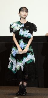 ����p���ʉf��w�b��5�Z���`���[�g���x���ʎ��ʉ�ɓo�ꂵ�����R�T�� (C)ORICON NewS inc. 