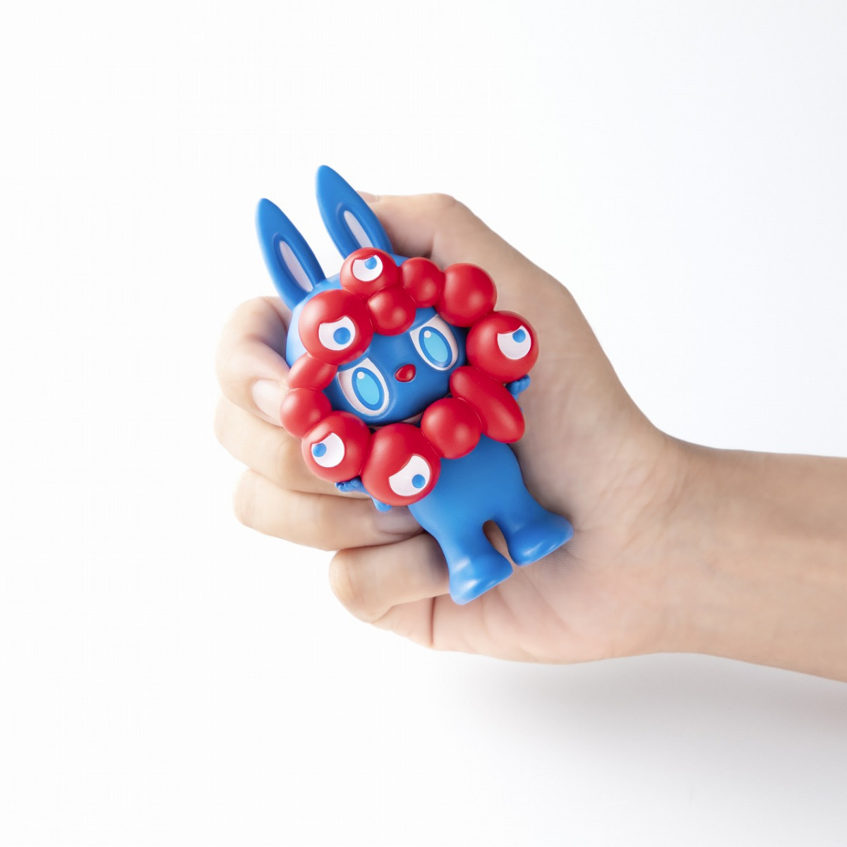 万博残り2週間、ミャクミャクまだまだ ラブブ、ポール・スミス、レアT