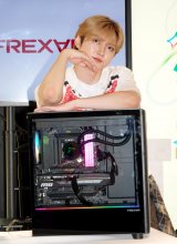 Q[~OPCVuhuFREXARv\ɓod}E[L (C)ORICON NewS inc. 