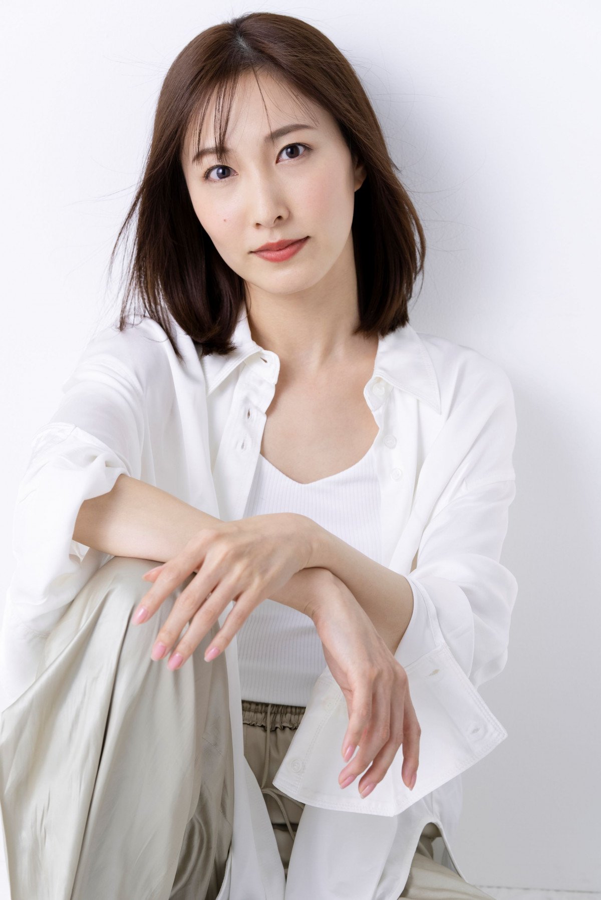 元宝塚宙組トップ娘役・実咲凜音、第1子女児出産 小さな赤ちゃんの手の写真添え 夫・廣瀬友祐と連名報告