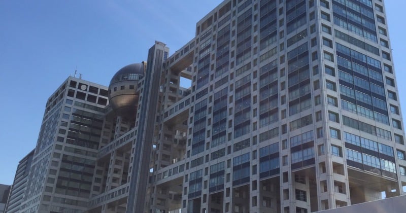 大竹姉妹が“お宝”鑑定、イニエスタ着用ユニホーム予想「10万円」→大幅上回り イチローアイテムも高評価額