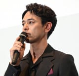妻夫木聡、主演映画『宝島』舞台あいさつで震え泣き「死生観が変わった」 会場中に響いた言葉の数々