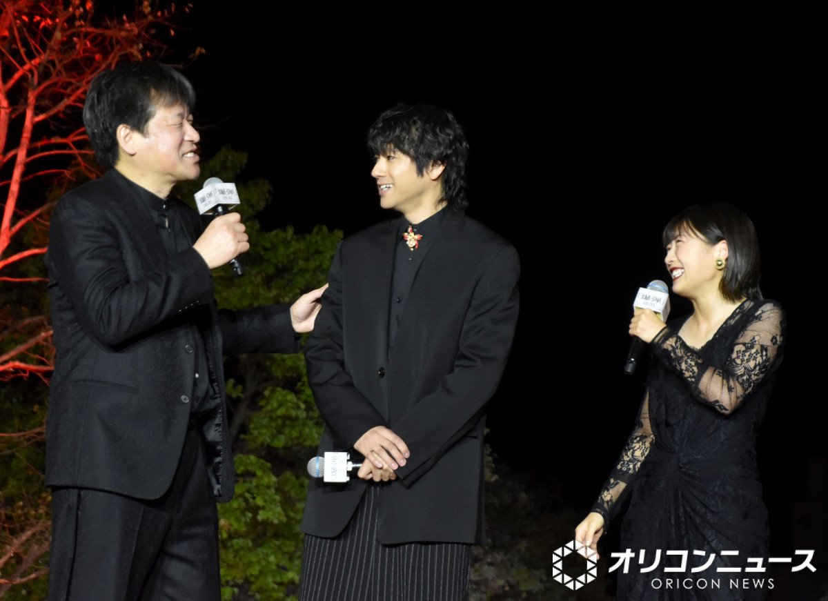 映画 爆弾 レッドカーペット 全登壇者 直筆サイン入ポスター 山田裕貴 伊藤沙莉 映画 爆弾 レッドカーペット 全登壇者 直筆サイン入ポスター 山田裕貴