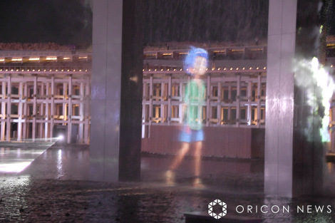 ���E�֐������w�A�I�Ɩ�̓��̃p���[�h�x �iC�jORICON NewS inc. 