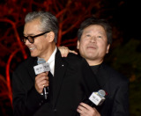 渡部篤郎、ダンディな声に会場から黄色い悲鳴 佐藤二朗は被せボケに大ツッコミ