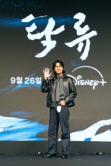 �`�F�E�M�t�@=�I���W�i���؍��h���}�V���[�Y�w�����x�f�B�Y�j�[�v���X�Ŕz�M��(C)2025 Disney and its related entities 