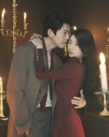 Netflix�V���[�Y�w���@�̃����v�ɂ��肢�x�i�Ɛ�z�M���j��9�N�Ԃ�ɍċ��������L���E�E�r���A�X�W 