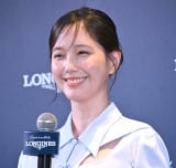 本田翼、“お守りのように大切にしているもの”に「貯金」と答え笑わせる「わりと趣味です(笑)」