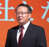 �w�����Ɍ������A�������ԃr�[���u�L�����O�b�h�G�[�����\��v�x�ɎQ�������L�����r�[���E�x���p���В� (C)ORICON NewS inc. 