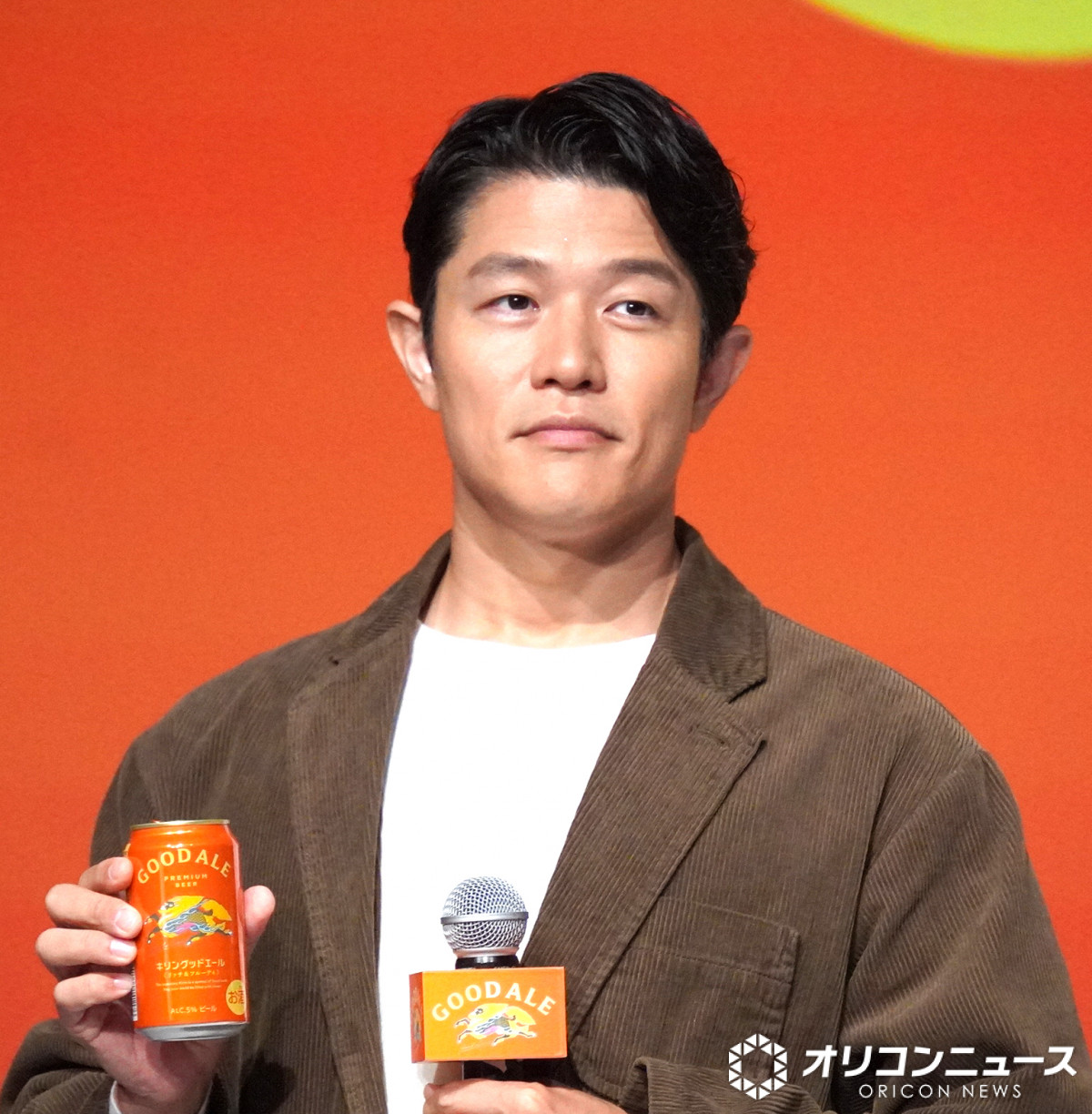 【まりん】米倉涼子さん 綾瀬はるかさん 綾瀬はるか 魅惑の黒ドレスに大歓声 米倉涼子はデコルテ全開！オフ