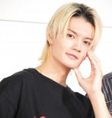 �wESCAPE ����͗U���̂͂��������x����OA���O���씭�\�L�҉�ɏo�Ȃ�������E�l (C)ORICON NewS inc. 