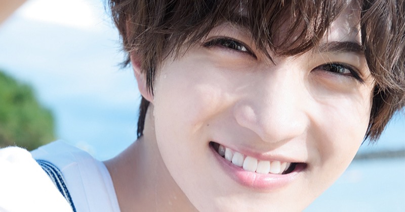 知念英和 生写真5枚セット 知念英和、初の書籍を発売 地元沖縄で撮影「名刺代わりになるような1冊