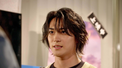 �w�N�̃X�}�z�����Ă݂���x�ɏo�����鍻�c���G�iBALLISTIK BOYZ�j�iC�j���{�e���r 