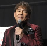 �f��w���[�Y�Ɓ`�R���Ղ��̕v�w�`�x���ʎ��ʉ�ɓo�d�������ꏟ�� (C)ORICON NewS inc. 