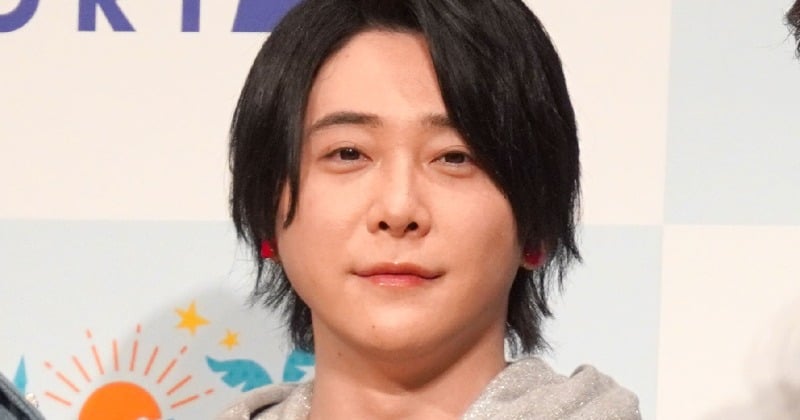 Mrs. GREEN APPLE大森元貴の新ショット、NHKコント番組『LIFE!』が公開「ジワる…」「ここでもう面白いのなんでだろう」「楽しみだなぁ!!!」