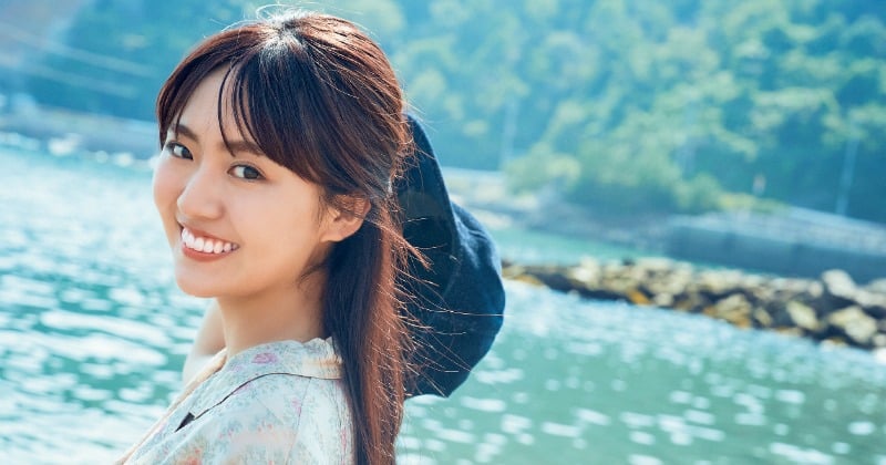 ミスマガ」2019グランプリの豊田ルナ、『マガジン』表紙でキラキラ笑顔