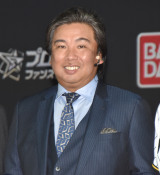 里崎智也 里崎智也、バッテリィズ・エースの阪神ユニにボヤく “33-4”について
