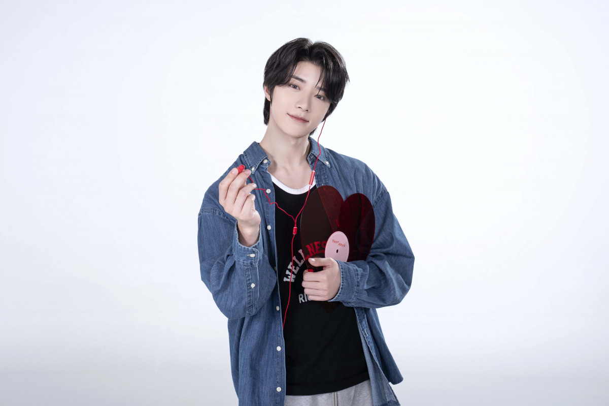 wTOMORROW X TOGETHER VR CONCERT : HEART ATTACKxBEOMGYU(C)HYBE JAPAN(P)&(C)BIGHIT MUSIC 