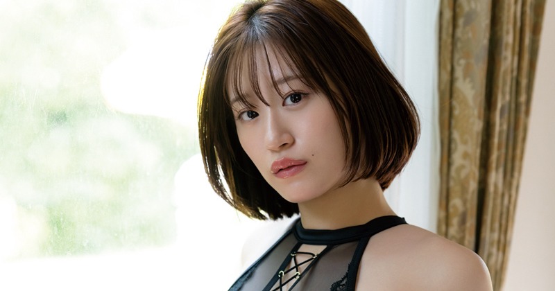 上西怜、NMB48卒業後初登場で衝撃グラビア 『BOMB』表紙＆巻頭で大人の