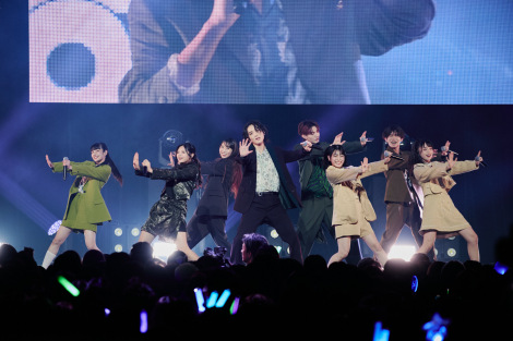 �wThe Performance Zero�x�ɓo�ꂵ��ONE LOVE ONE HEART 