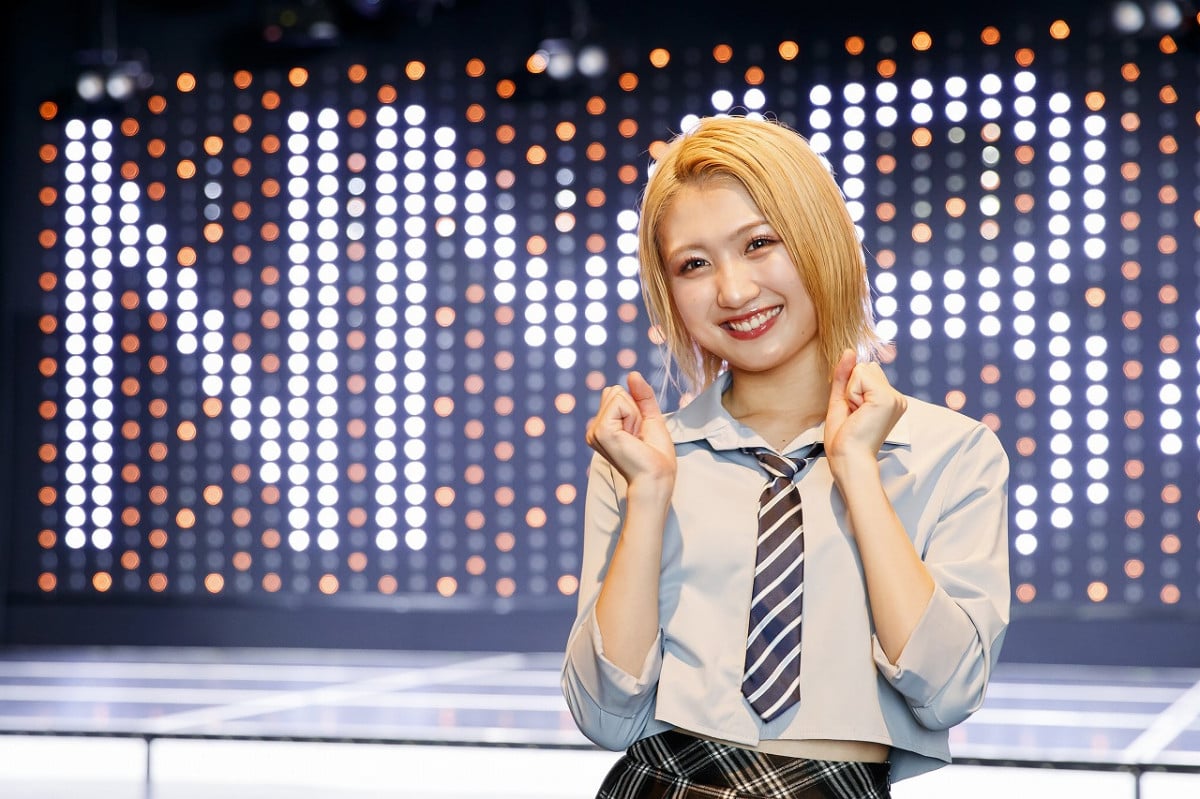 NMB48・塩月希依音、金髪ショートに”激変イメチェン” ファンの前で初