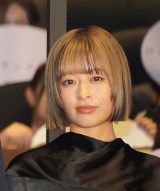 �f��w�b��5�Z���`���[�g���x�������䂠�����ɓo�d�����X���� (C)ORICON NewS inc. 