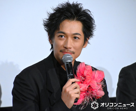 �w������Ƃ����G�X�p�[�x���씭�\�ɓo�ꂵ���f�B�[���E�t�W�I�J�iC�jORICON NewS inc. 