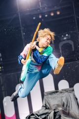 uWESSION FESTIVAL 2025vDAY1ɏoLucky Kilimanjaro ʐ^:XDO 